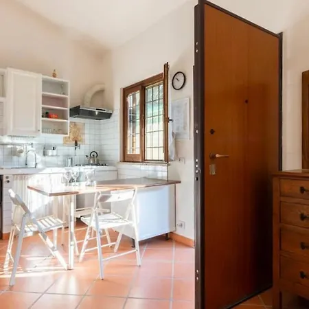 Independent House With Private Patio In Holiday home